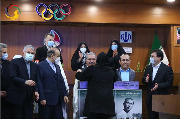 رونمایی از 5 تندیس مدال آوران تاریخ المپیک و پارالمپیک ایران 9 دی 1399