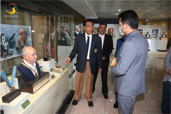 بازدید عبدالحلیم بن قادر رئیس فدراسیون سپک تاکرای آسیا از موزه ملی ورزش، المپیک، پارالمپیک