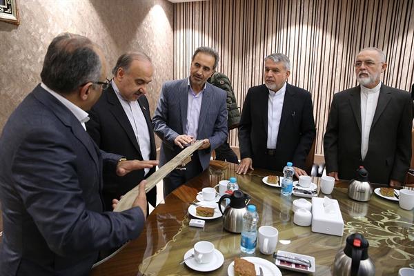 مراسم اهدا مدال و کاپ افتخارآفرینان ورزش کشور به موزه المپیک و پارالمپیک پارت اول