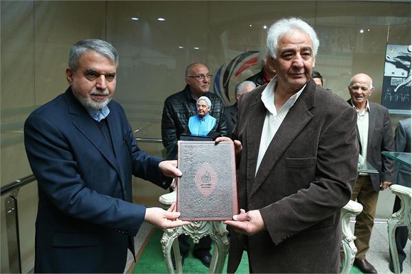 آیین بزرگداشت و رونمایی از دست نوشته های غلامرضا تختی