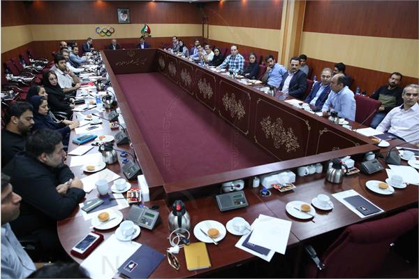 کمیسیون فناوری و مدیریت فضای مجازی