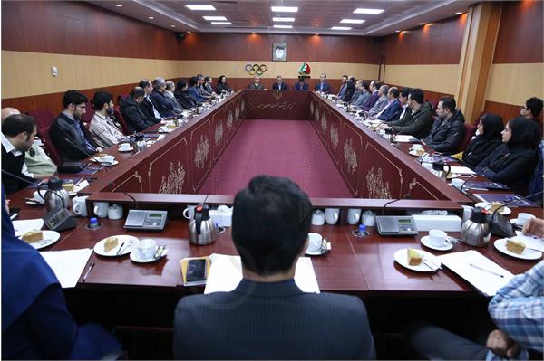 کمیسیون فناوری و مدیریت فضای مجازی