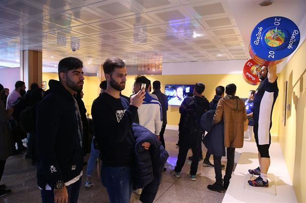 بازدید دانشجویان دانشگاه علامه طباطبایی از موزه المپیک