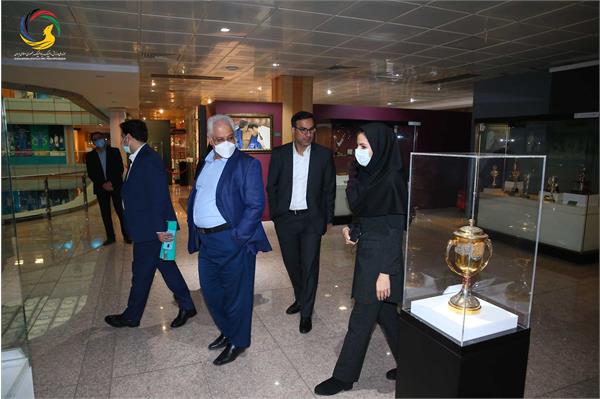 بازدید ریاست اتاق بازرگانی ایران و قطر از موزه ملی ورزش، المپیک، پارالمپیک