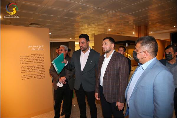 بازدید ایوان تیخن رئیس فدراسیون دو و میدانی بلاروس از موزه ملی ورزش، المپیک، پارالمپیک