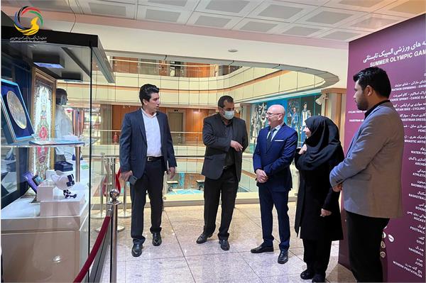 بازدید آندری نوویکوو مدرس جهانی پیلاتس و عضو کنفدراسیون پیلاتس از موزه ملی ورزش، المپیک، پارالمپیک