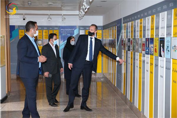 بازدید رئیس کمیته ملی المپیک مجارستان با هیئت همراه از موزه ملی ورزش، المپیک، پارالمپیک