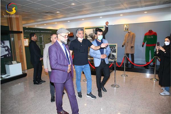 بازدید دکتر صفا صاحب نیف رئیس فدراسیون تنیس عراق از موزه ملی ورزش، المپیک، پارالمپیک