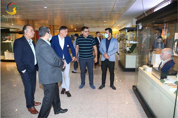 بازدید پیتر باچا عضو مجارستانی هیئت رئیسه اتحادیه جهانی کشتی از موزه ملی ورزش، المپیک، پارالمپیک