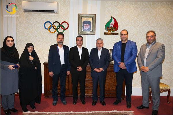 اهدایی مدال طلای بازی‌های آسیایی ۱۹۹۴هیروشیما فریبرز عسکری، پیشکسوت و قهرمان تکواندو به موزه ملی ورزش،المپیک، پارالمپیک