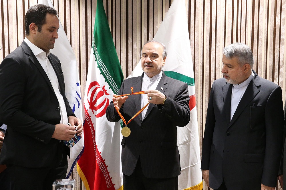 مراسم اهدا مدال و کاپ افتخارآفرینان ورزش کشور به موزه المپیک و پارالمپیک پارت اول