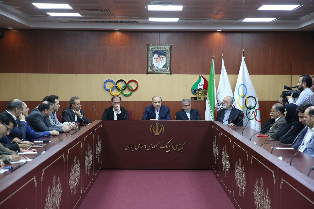 مراسم اهدا مدال و کاپ افتخارآفرینان ورزش کشور به موزه المپیک و پارالمپیک پارت دوم