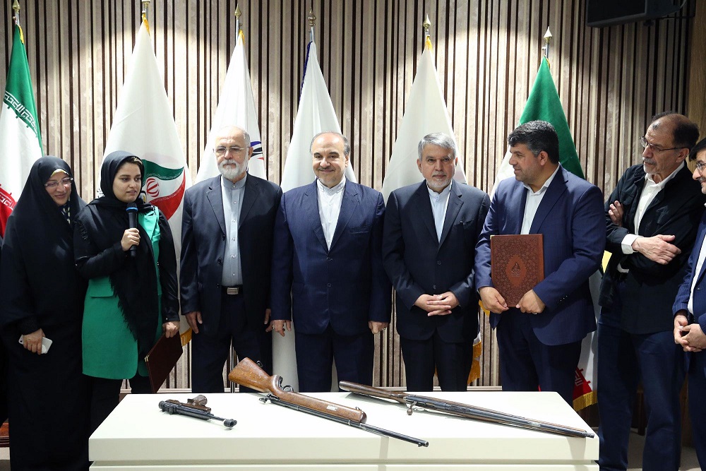 مراسم اهدا مدال و کاپ افتخارآفرینان ورزش کشور به موزه المپیک و پارالمپیک پارت دوم