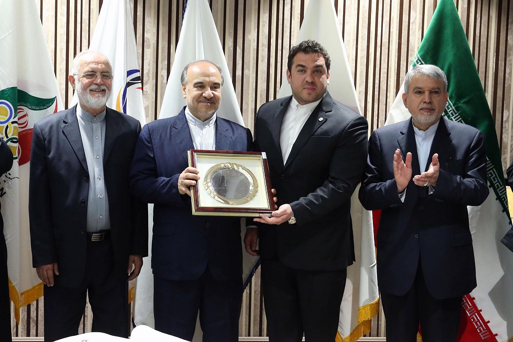 مراسم اهدا مدال و کاپ افتخارآفرینان ورزش کشور به موزه المپیک و پارالمپیک پارت دوم