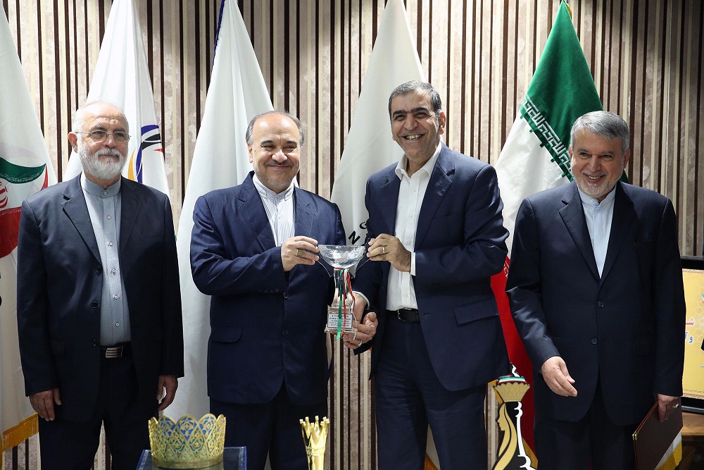 مراسم اهدا مدال و کاپ افتخارآفرینان ورزش کشور به موزه المپیک و پارالمپیک پارت دوم