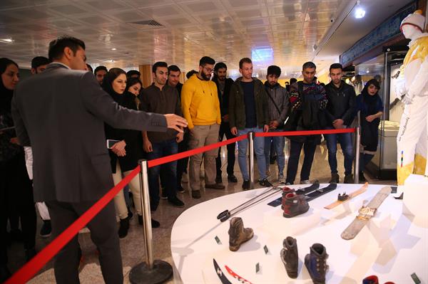 بازدید دانشجویان دانشگاه علامه طباطبایی از موزه المپیک