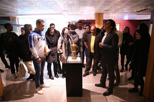 بازدید دانشجویان دانشگاه علامه طباطبایی از موزه المپیک