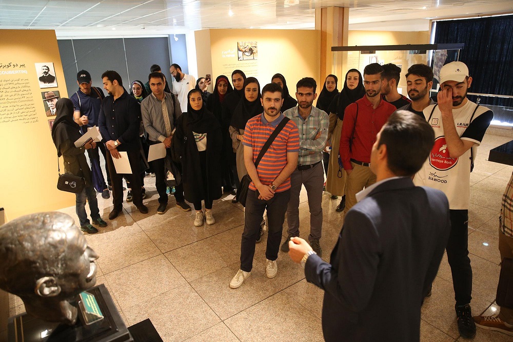 بازدید دانشجویان تربیت بدنی از موزه ملی ورزش،المپیک و پاراالمپیک