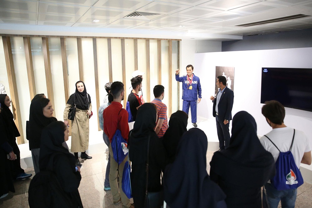 بازدید دانشجویان تربیت بدنی از موزه ملی ورزش،المپیک و پاراالمپیک