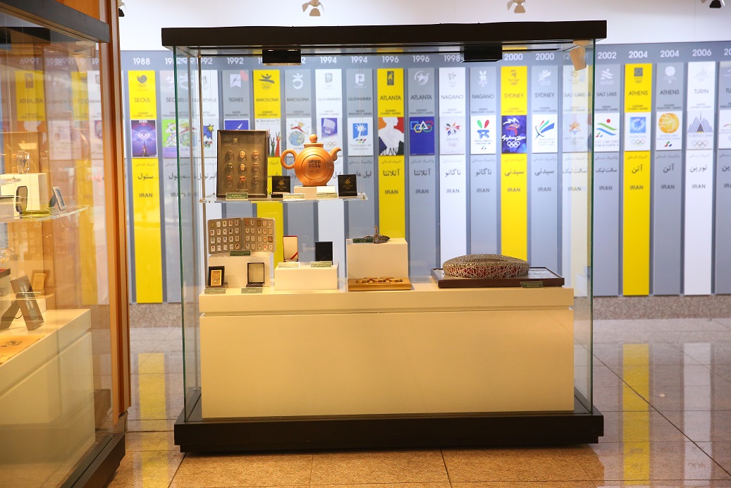 تندیس و الواح