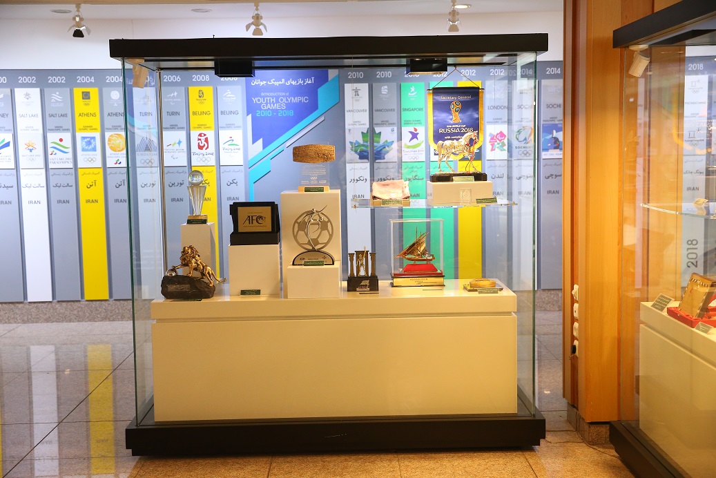 تندیس و الواح