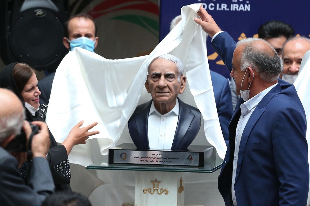 آیین افتتاح تالار مشاهیر ورزش ایران و رونمایی از تندیس قهرمانان ورزش کشور