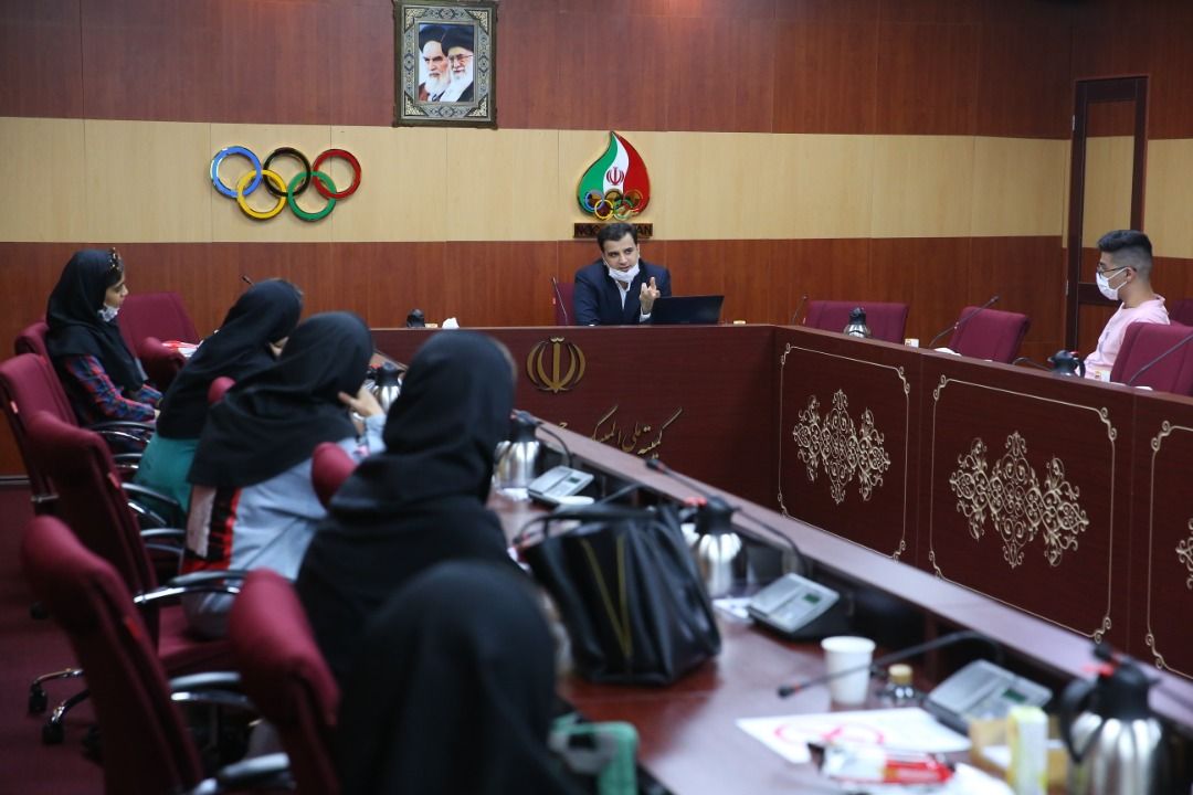 بازدید دانشجویان دانشگاه آزاداسلامی علوم وتحقیقات رشته علوم ورزشی