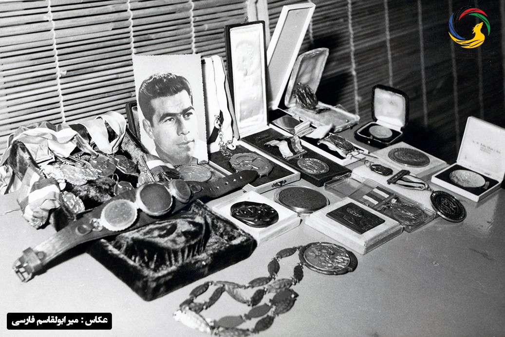 نمایی از مدال‌ها و نشان‌های افتخار جهان پهلوان غلامرضا تختی