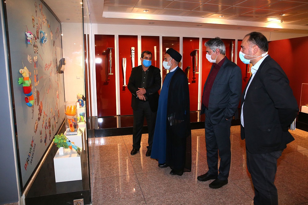 بازدید مدیرکل فرهنگی و تربیتی سازمان زندانها از موزه