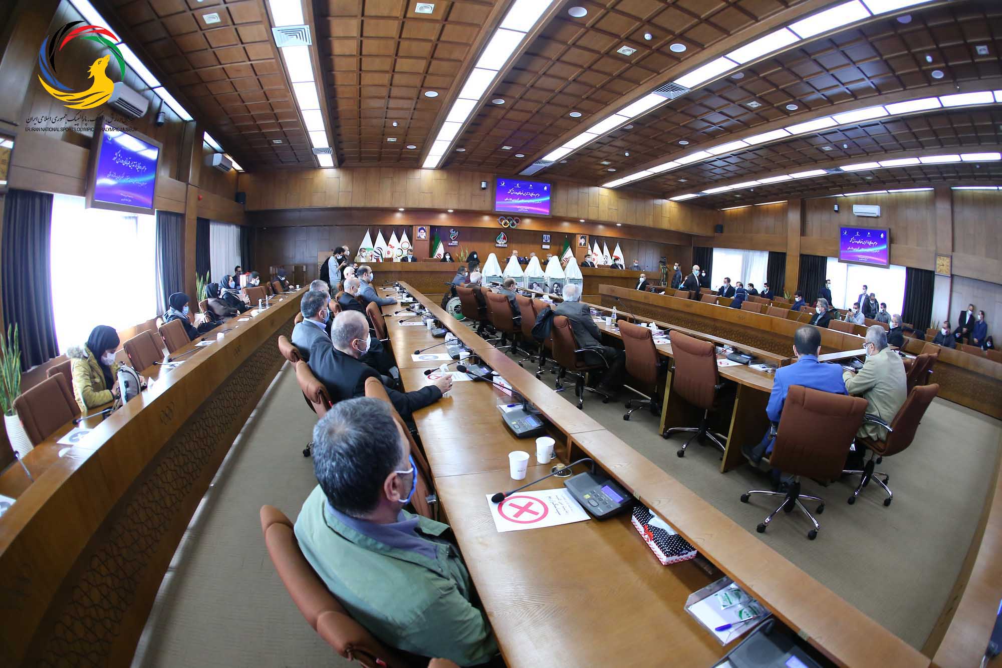 رونمایی از 5 تندیس قهرمانان ورزشی کشور 9 دی 1399