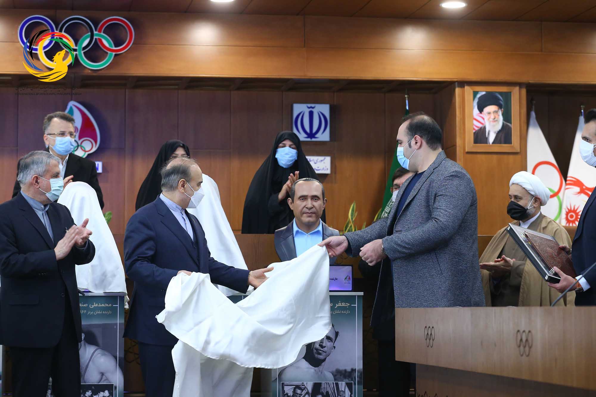 رونمایی از 5 تندیس مدال آوران تاریخ المپیک و پارالمپیک ایران 9 دی 1399