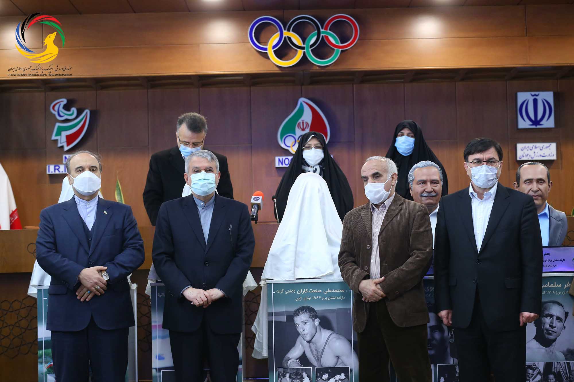 رونمایی از 5 تندیس قهرمانان ورزش کشور 9 دی 1399