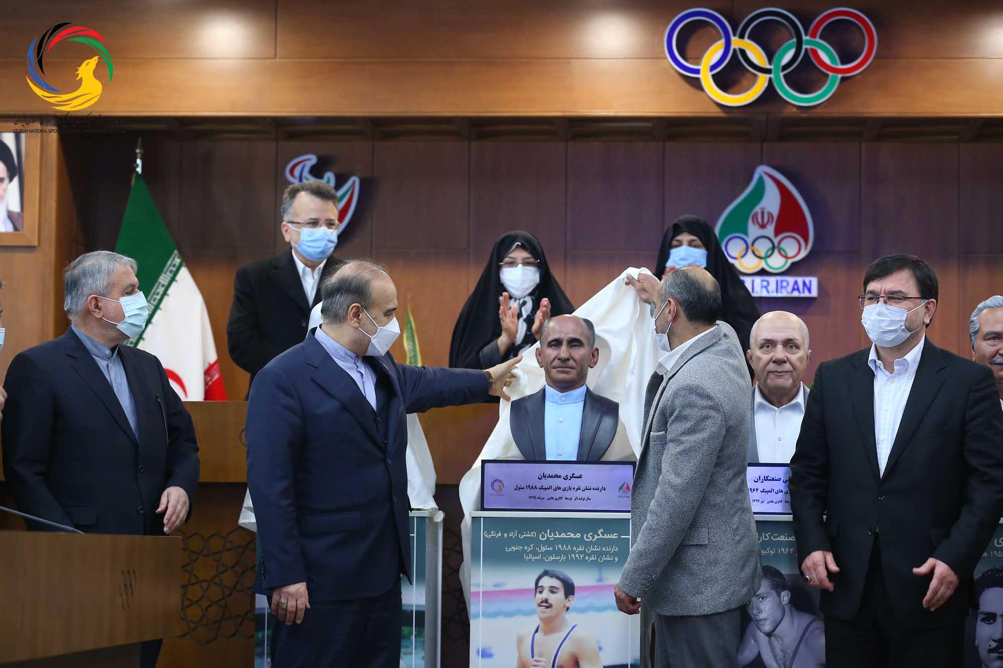 رونمایی از 5 تندیس قهرمانان ورزش کشور 9 دی 1399