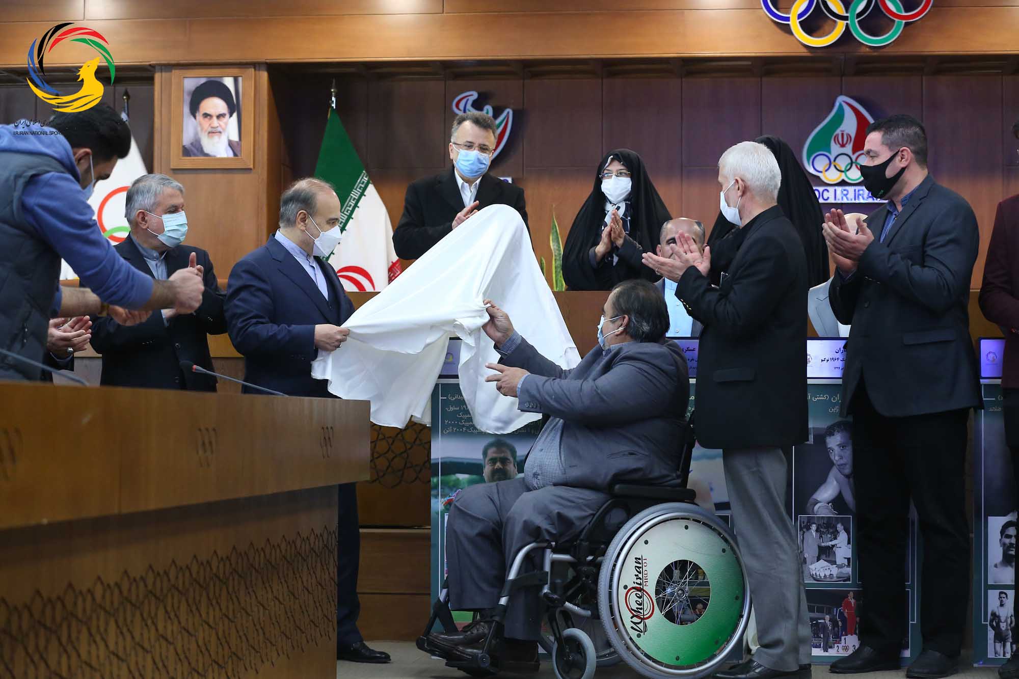 رونمایی از 5 تندیس قهرمانان ورزش کشور 9 دی 1399