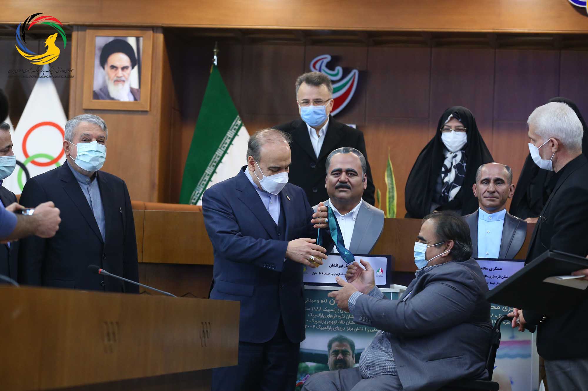 رونمایی از 5 تندیس قهرمانان ورزش کشور 9 دی 1399