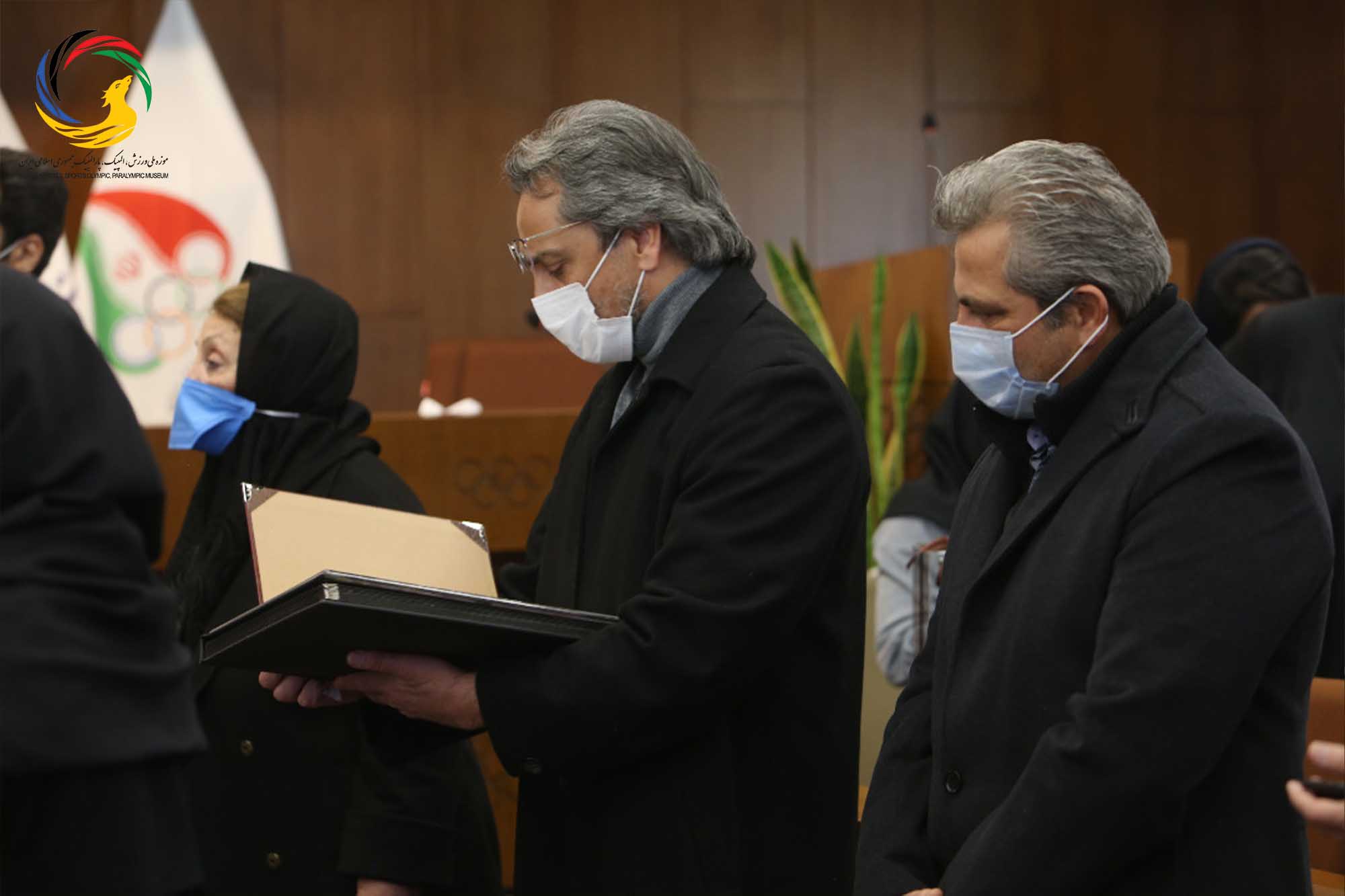 رونمایی از 5 تندیس قهرمانان ورزش کشور 9 دی 1399