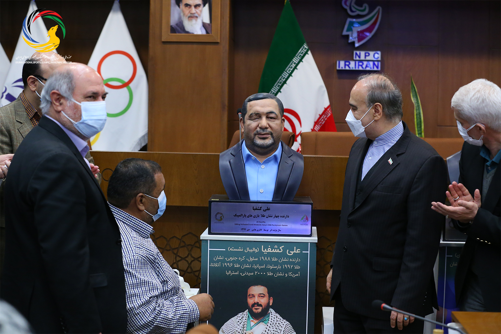 رونمایی از سردیس شش تن از قهرمانان افتخارآفرینان ورزش کشور