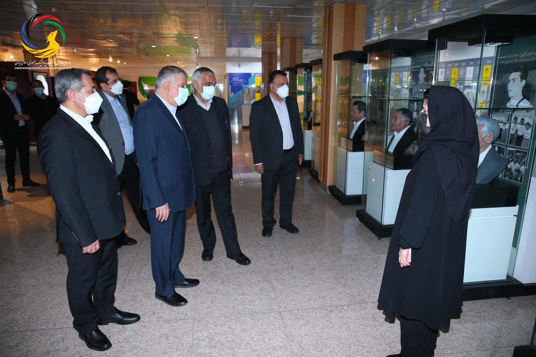 بازدید معاون وزارت تعاون، کار و رفاه اجتماعی از موزه ملی ورزش المپیک و پارالمپیک