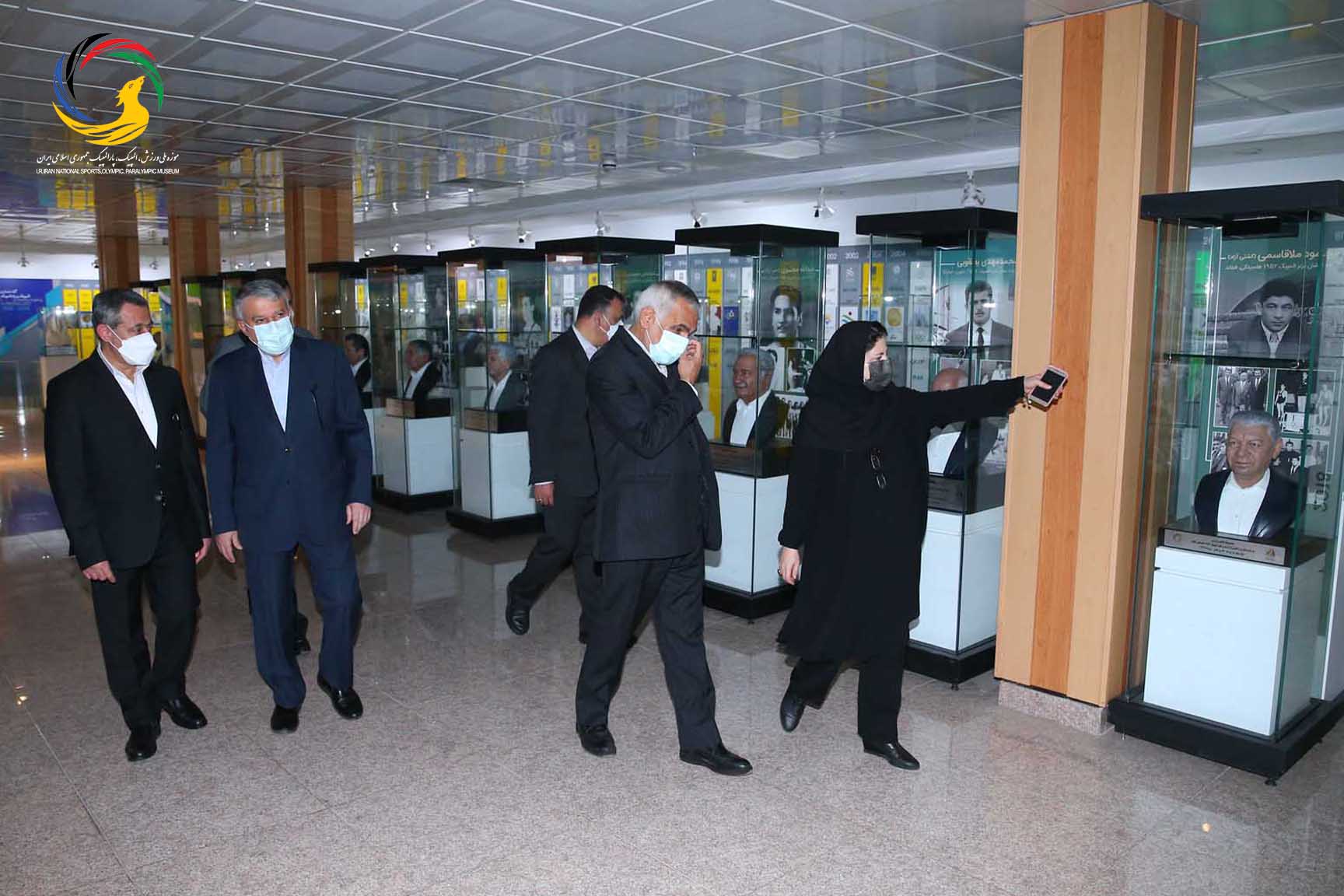 بازدید معاون وزارت تعاون، کار و رفاه اجتماعی از موزه ملی ورزش المپیک و پارالمپیک