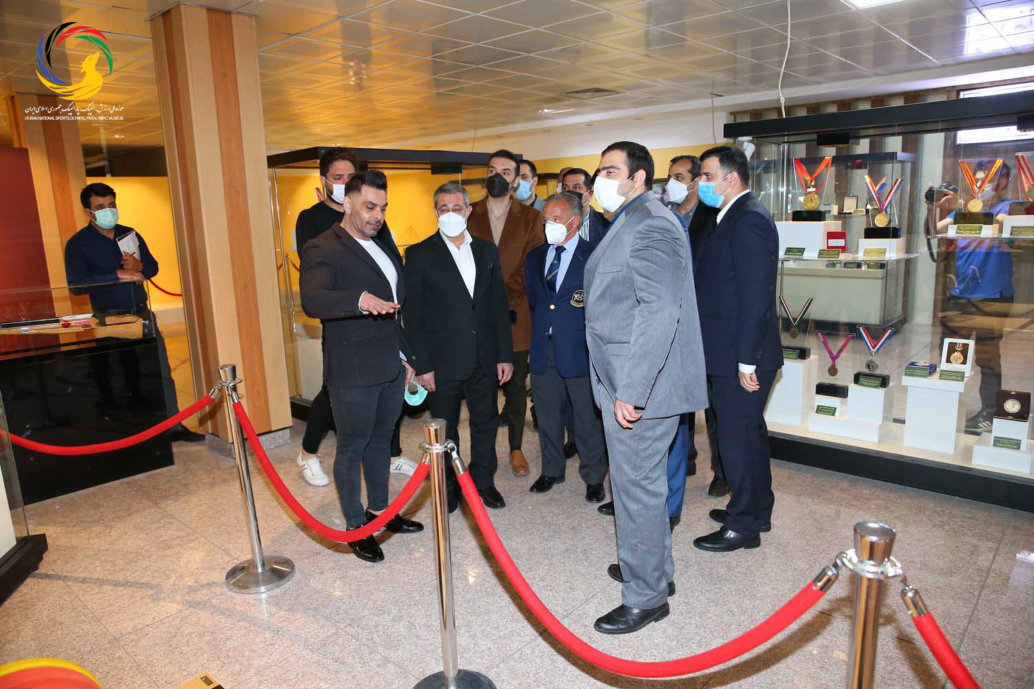 بازدید رافائل سانتونخا رئیس اسپانیایی فدراسیون جهانی از موزه ملی ورزش