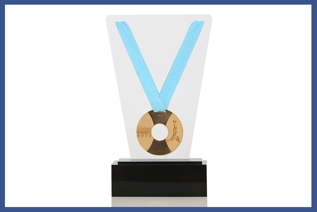 مدال طلا مسابقات جهانی وزنه برداری