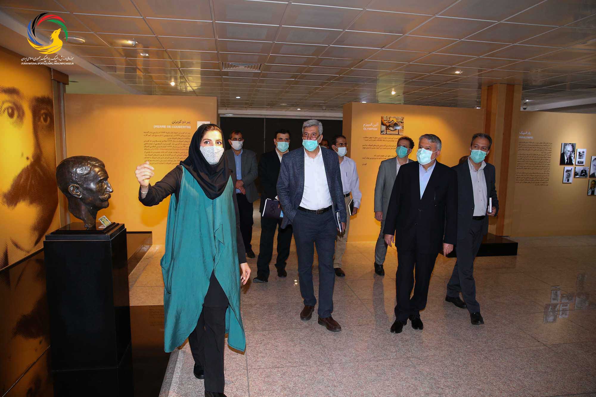 بازدید قائم مقام ریاست دانشگاه آزاد دکتر جمشید صباغ زاده در واحد علوم تحقیقات از موزه ملی ورزش