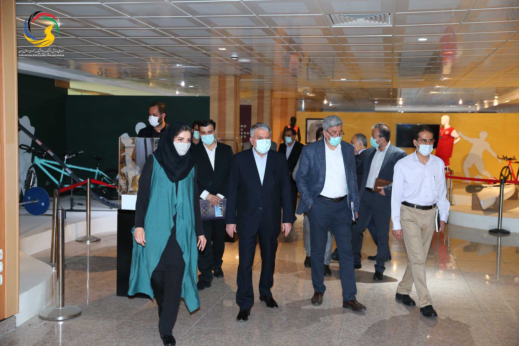 بازدید قائم مقام ریاست دانشگاه آزاد دکتر جمشید صباغ زاده در واحد علوم تحقیقات از موزه ملی ورزش