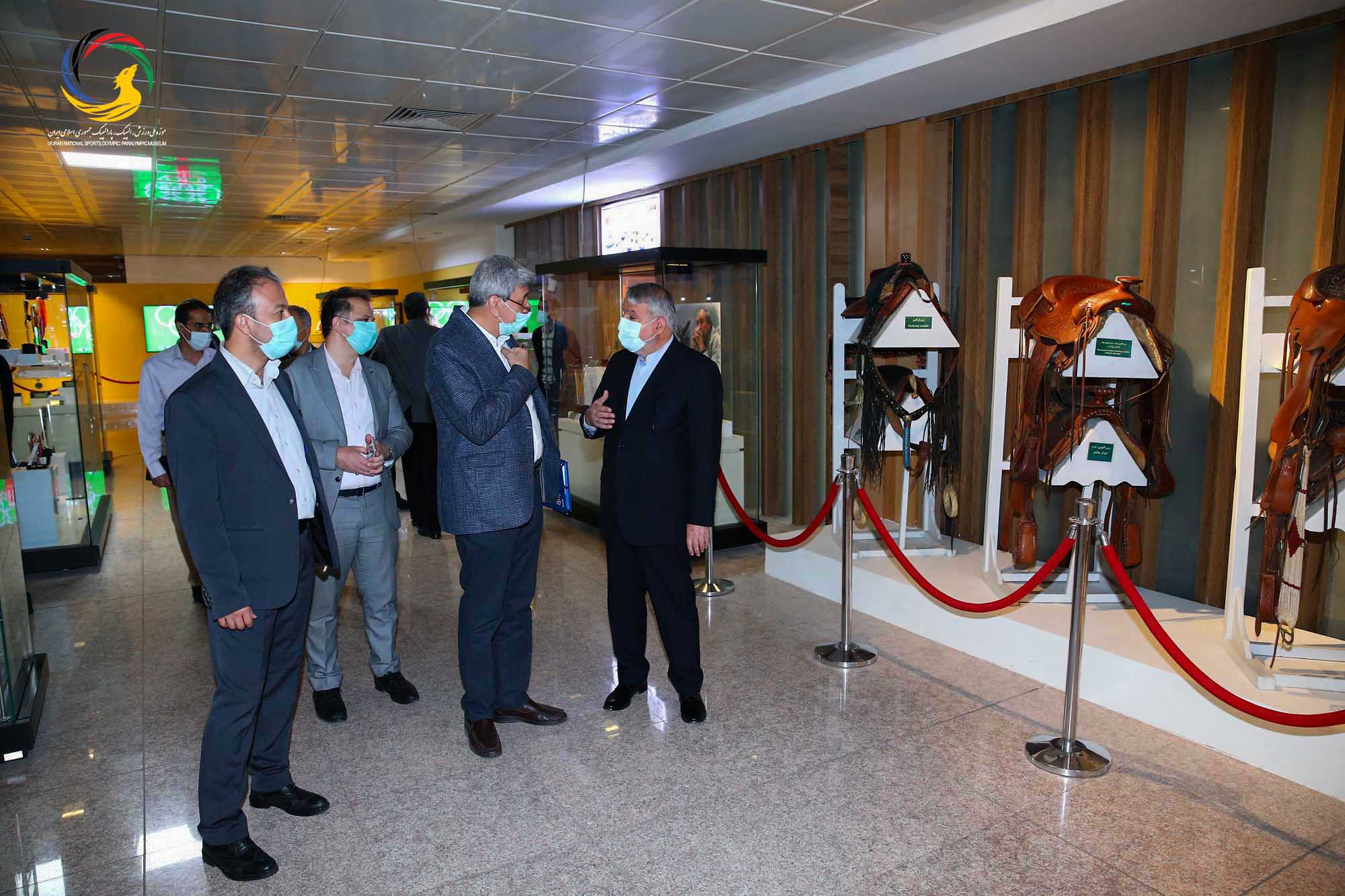بازدید قائم مقام ریاست دانشگاه آزاد دکتر جمشید صباغ زاده در واحد علوم تحقیقات از موزه ملی ورزش