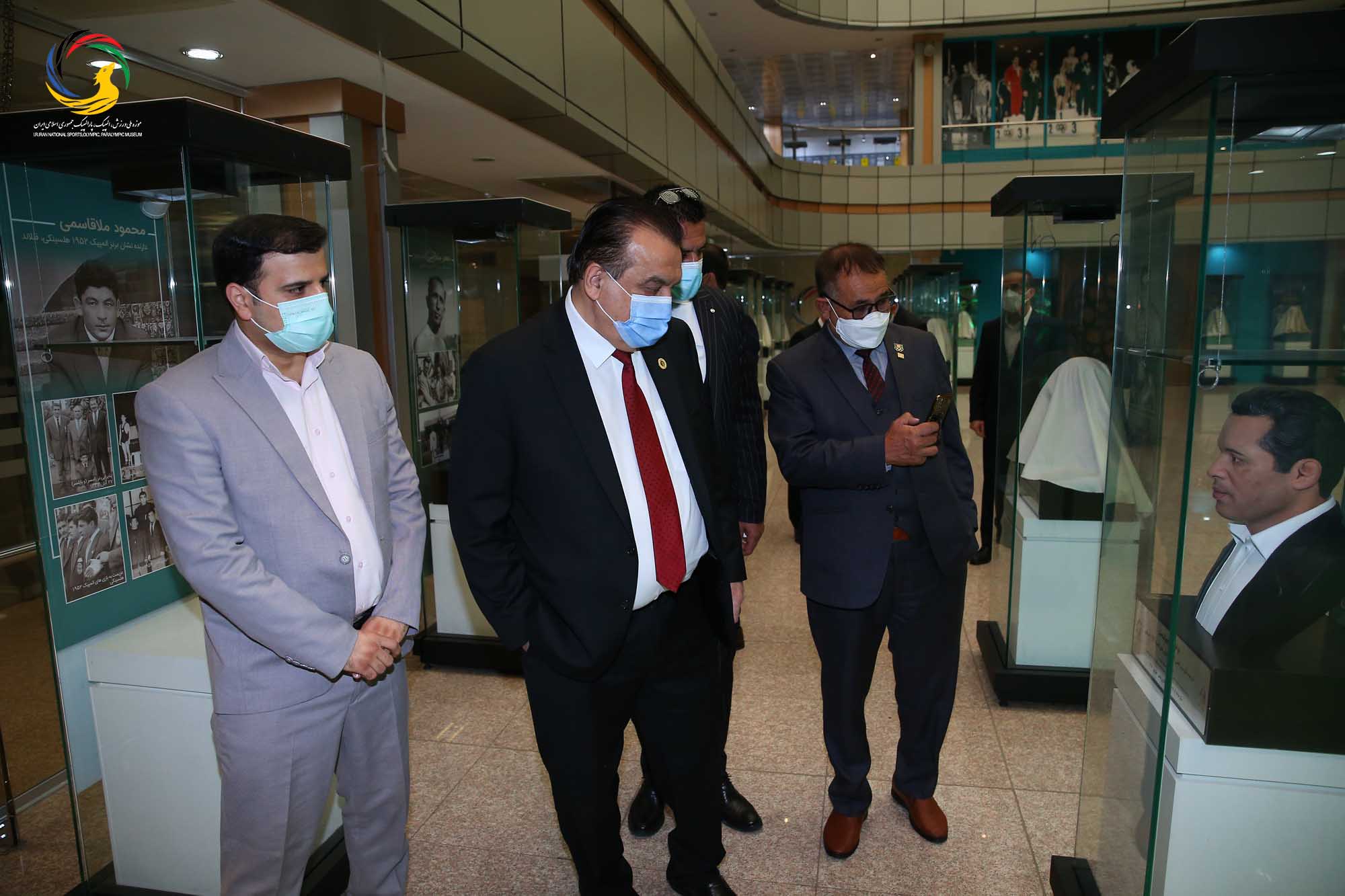 بازدید وزیر و رئیس کمیته ملی المپیک افغانستان و هیئت همراه از موزه ملی ورزش،المپیک،پارالمپیک