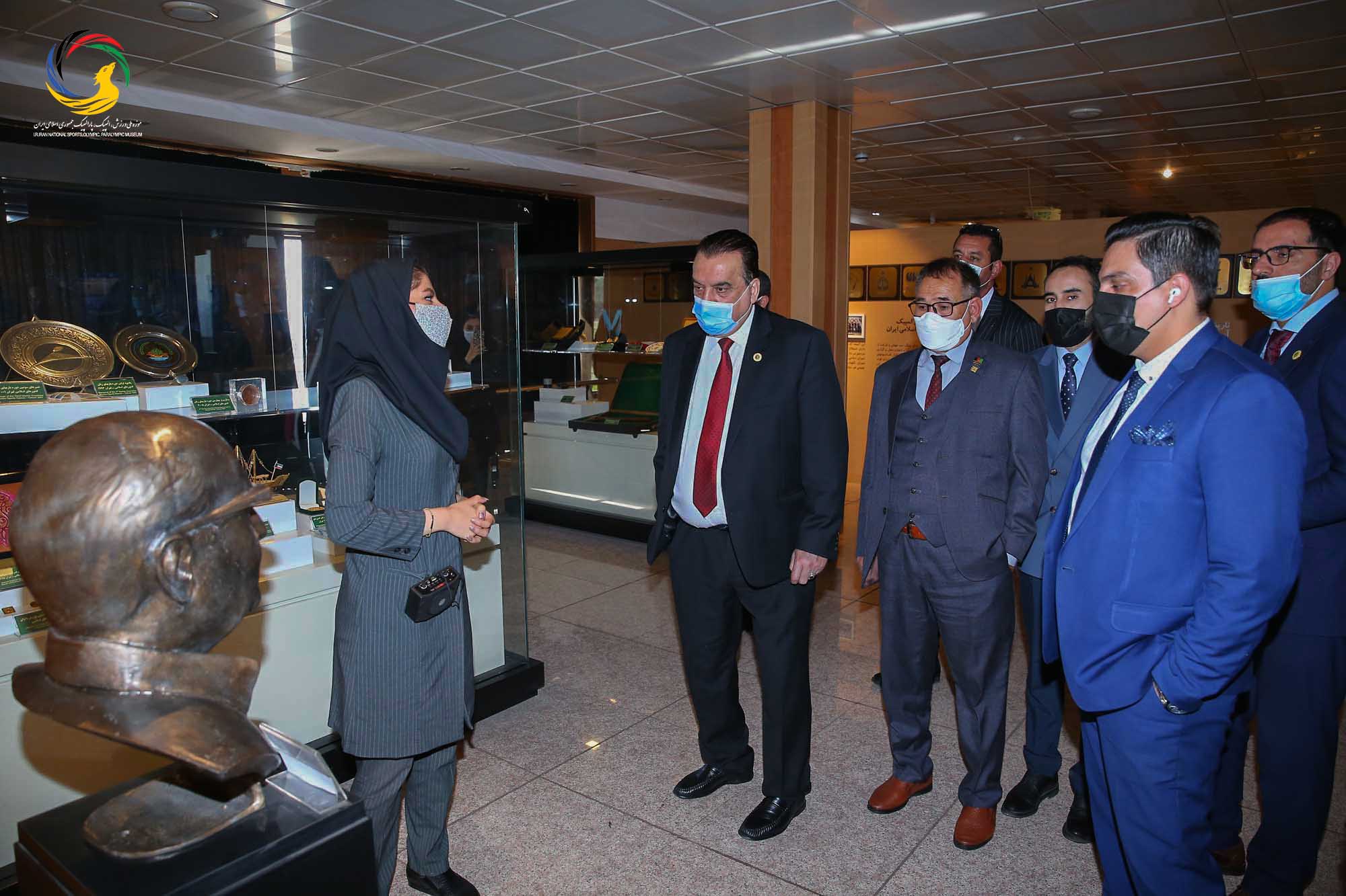 بازدید وزیر و رئیس کمیته ملی المپیک افغانستان و هیئت همراه از موزه ملی ورزش،المپیک،پارالمپیک
