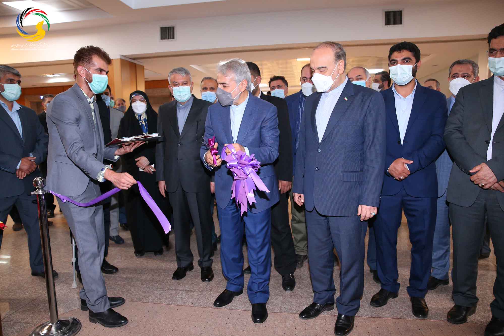 آئین رونمایی از سردیس ده نفر از قهرمانان تاریخ المپیک و پارالمپیک