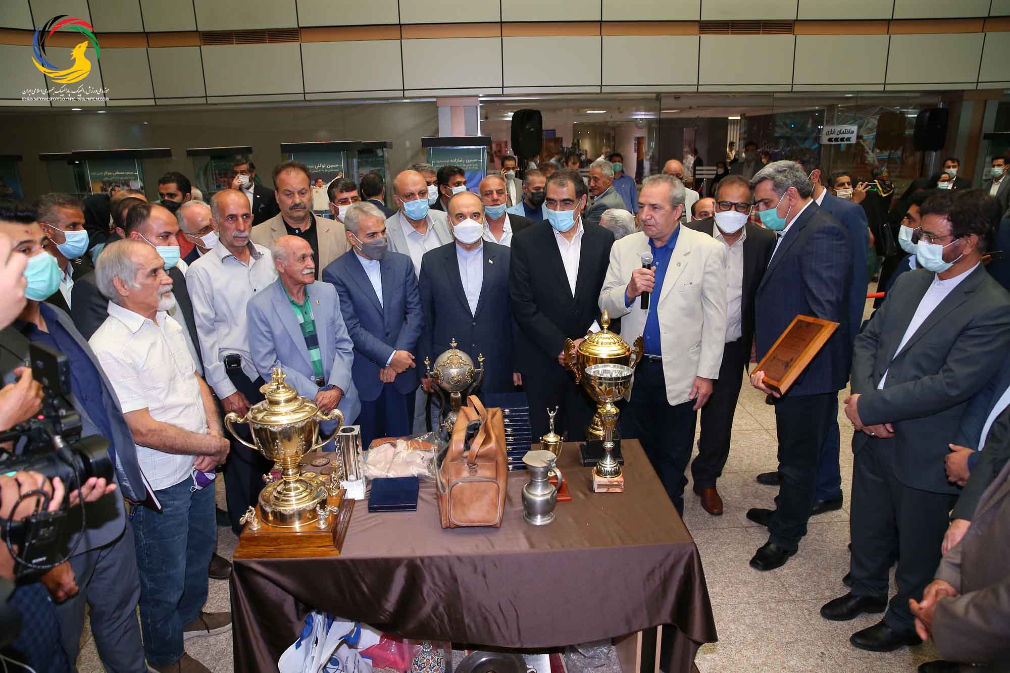 آئین رونمایی از سردیس ده نفر از قهرمانان تاریخ المپیک و پارالمپیک