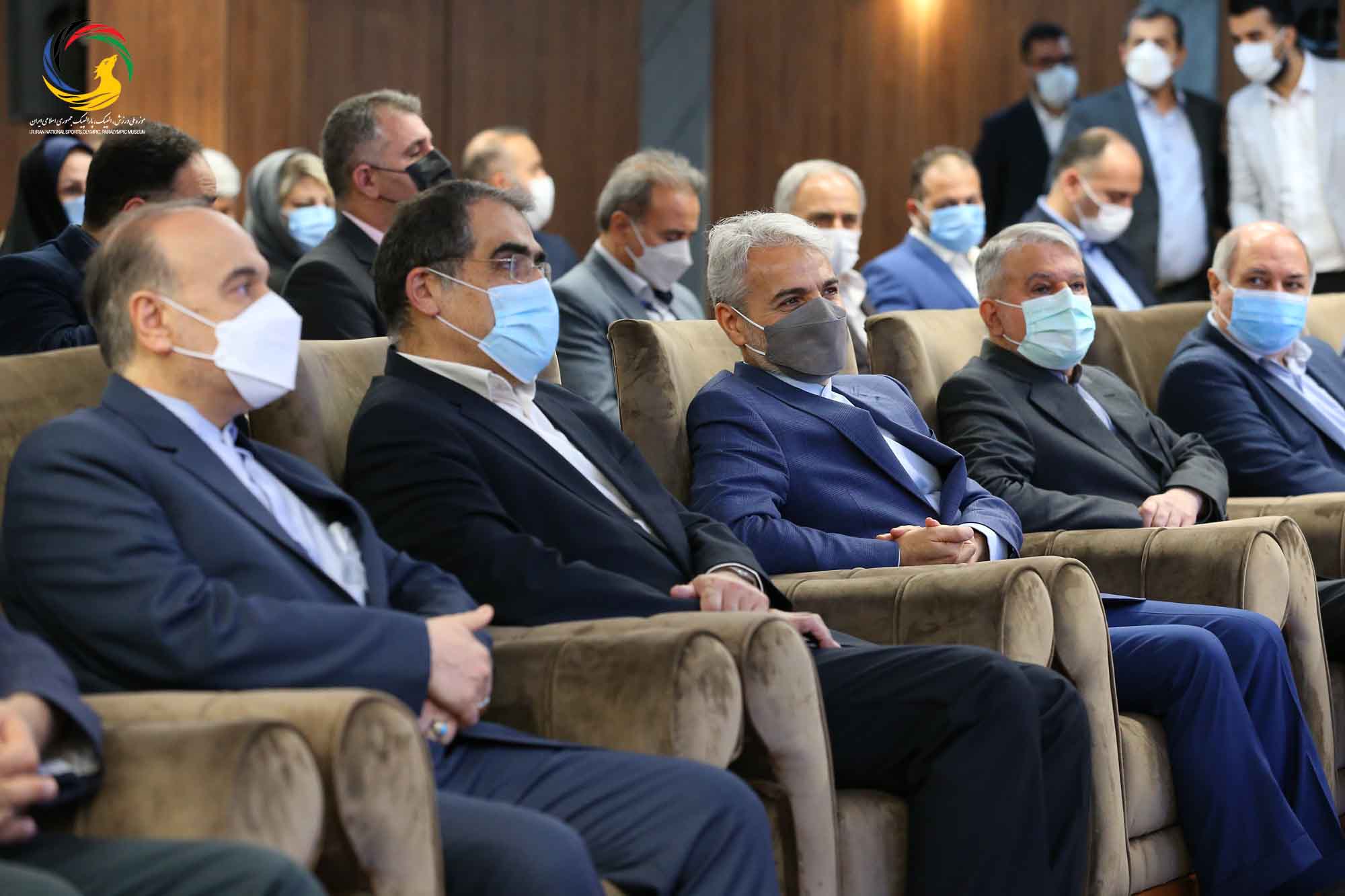 آئین رونمایی از سردیس ده نفر از قهرمانان تاریخ المپیک و پارالمپیک