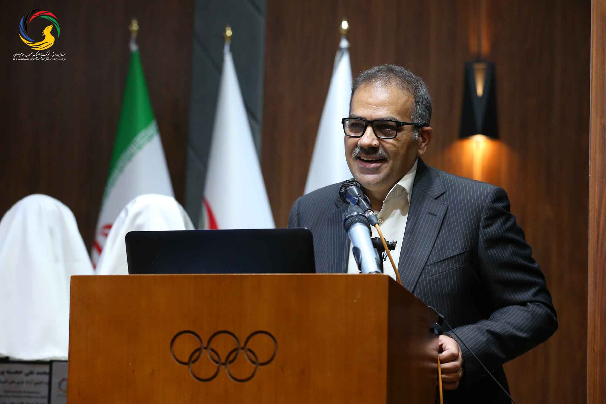 آئین رونمایی از سردیس ده نفر از قهرمانان تاریخ المپیک و پارالمپیک